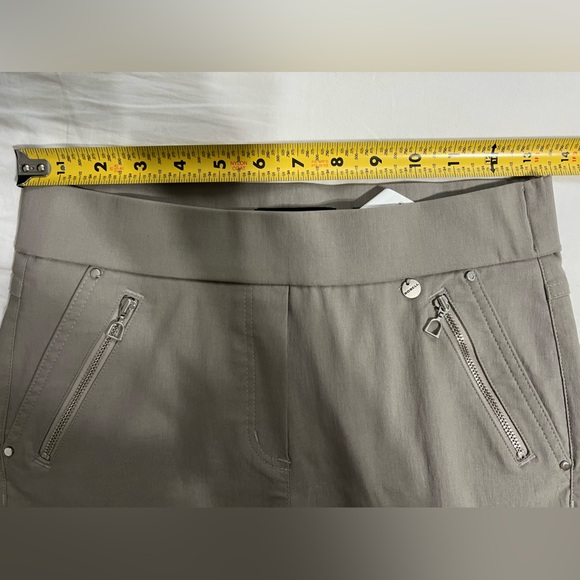 BCBG, Le Chateau, Zara ,H&M and Robel pants
Bundle of 5 - Picture 6 of 16